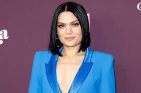 Watch Jessie J's powerful cover of On My Own from Les Miserables | EW.com